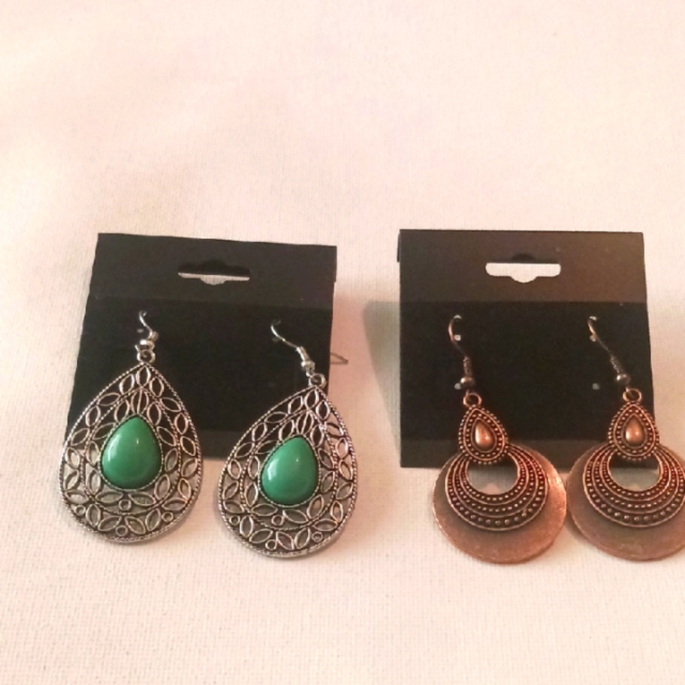 Elegant Silver and Bronze Teardrop Earrings Set